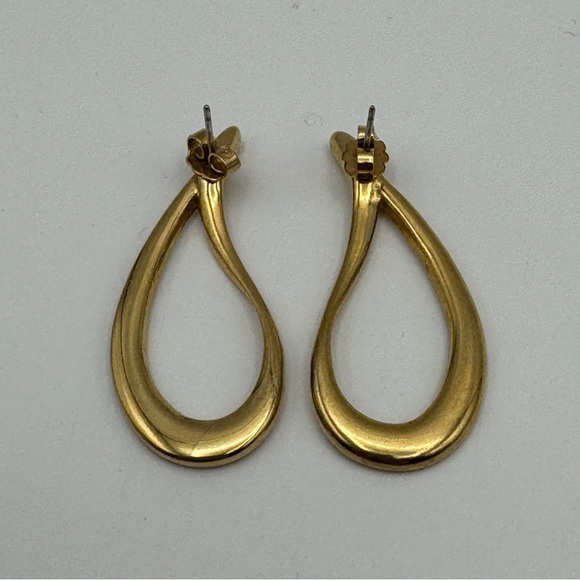 Gold Tone Sculptural Teardrop Earrings 1.5” Modern Minimalist Style - Picture 2 of 5